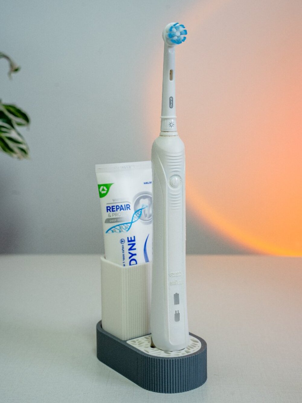 Electric Toothbrush Holder with Drain Tray Toothpaste Holder Bathroom Organizer